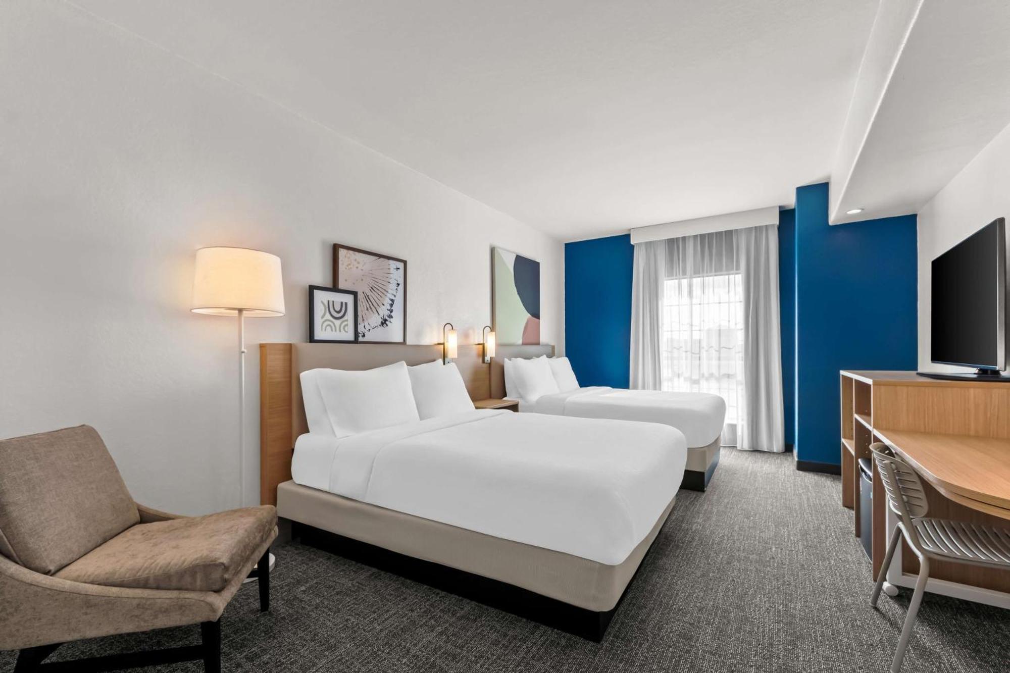 Spark By Hilton San Antonio Near Seaworld Exterior photo